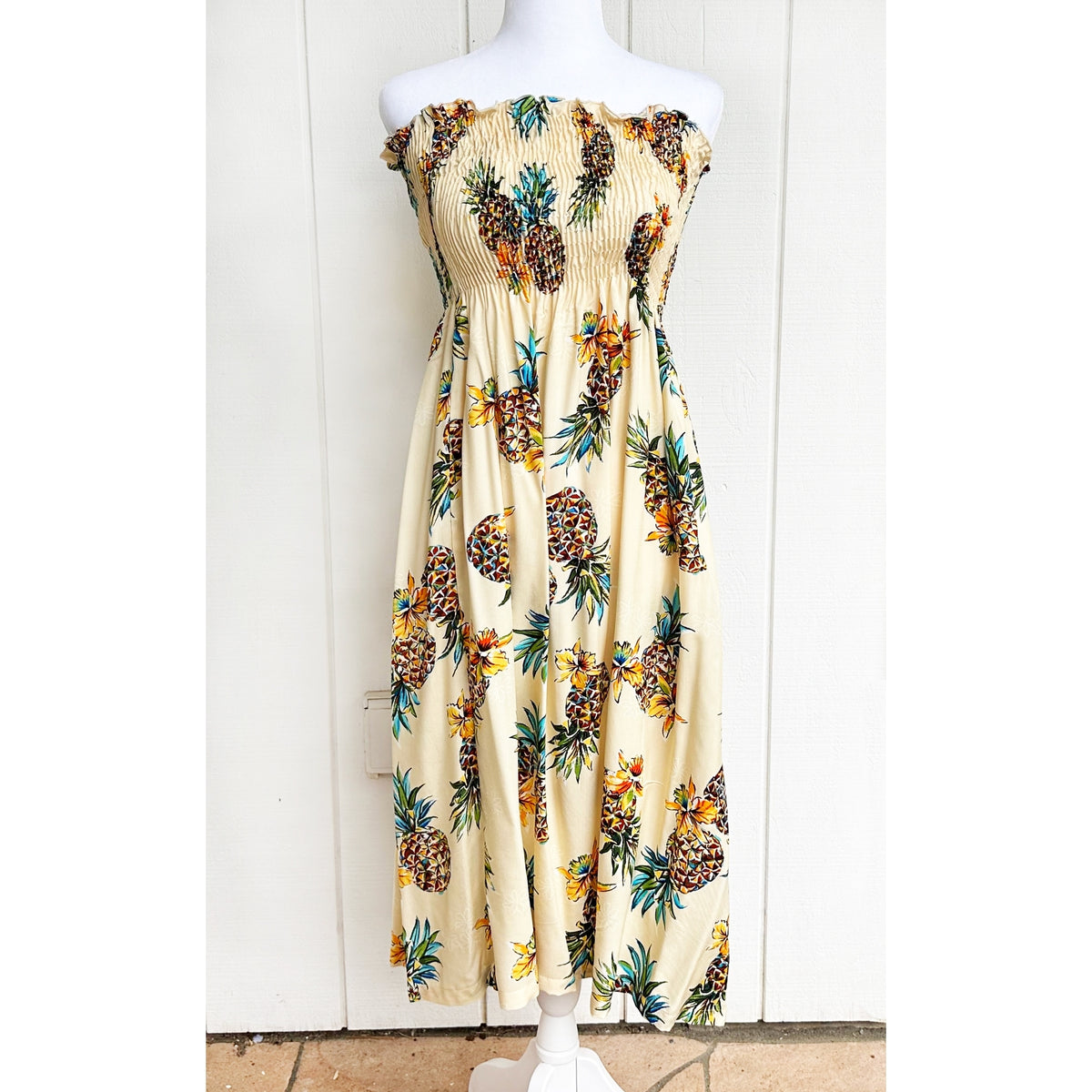 Hawaiian Muumuu Tunic Dress, Semi-Long Length, Golden Pineapple Design