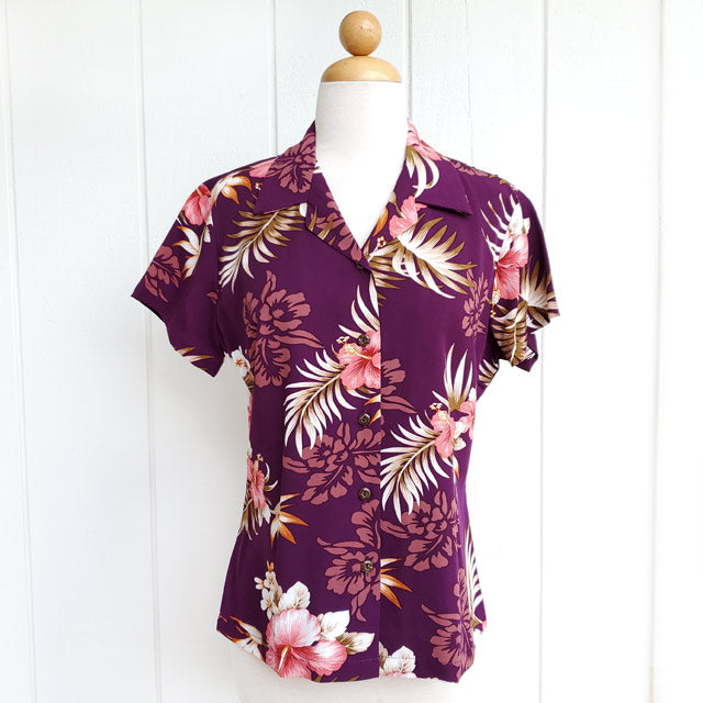 Hawaiian Women's Aloha Shirt, Fit: Fern Hibiscus