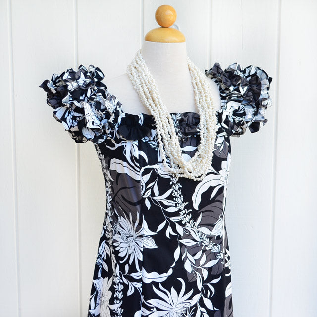 Hawaiian print clearance muumuu