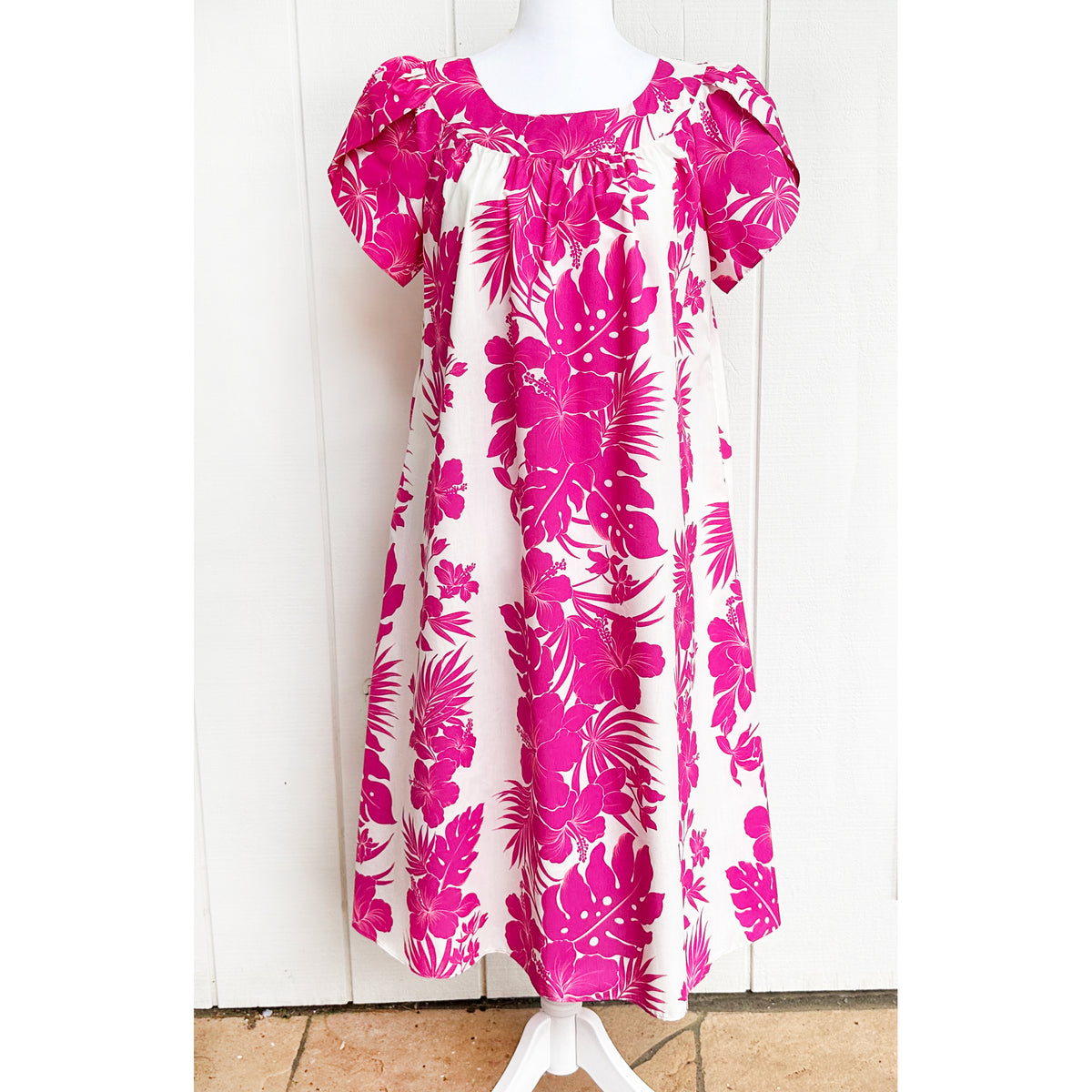Hawaiian Pull Over Muumuu Dress  [NaheNahe Hibiscus]