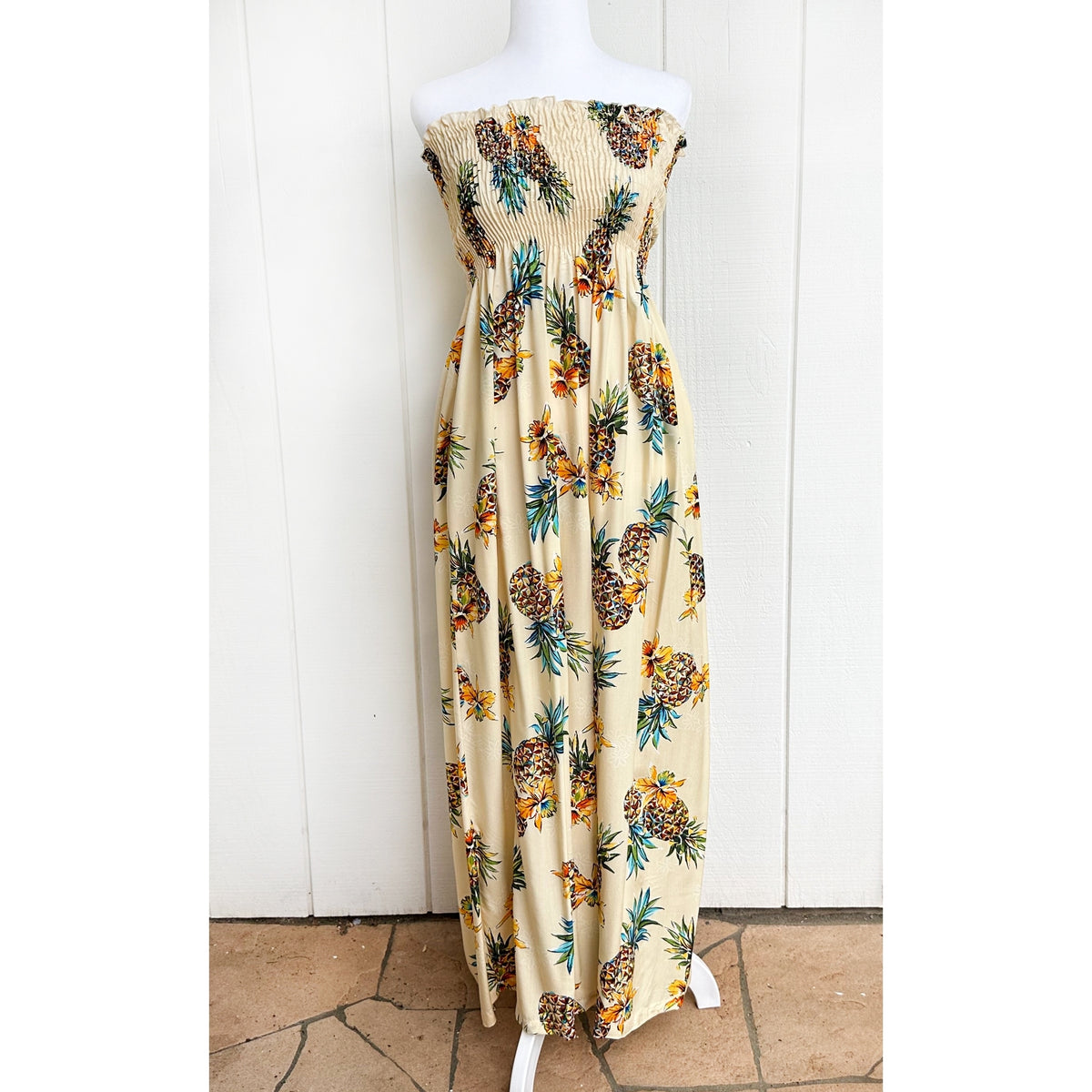 Hawaiian Muumuu Tunic Maxi Dress - Golden Pineapple Cream / One Size / Rayon Hawaiian Muumuu Tunic Maxi Dress - Golden Pineapple Cream / One Size / Rayon