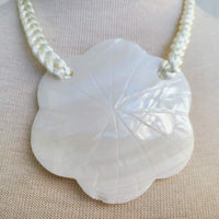 Hawaiian Hula Supplies Shell Necklace [NEW Plumeria]