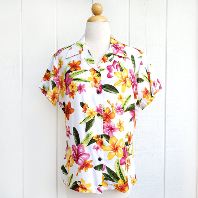 Hawaiian Ladies Aloha Shirt Fit [Happy Plumeria]