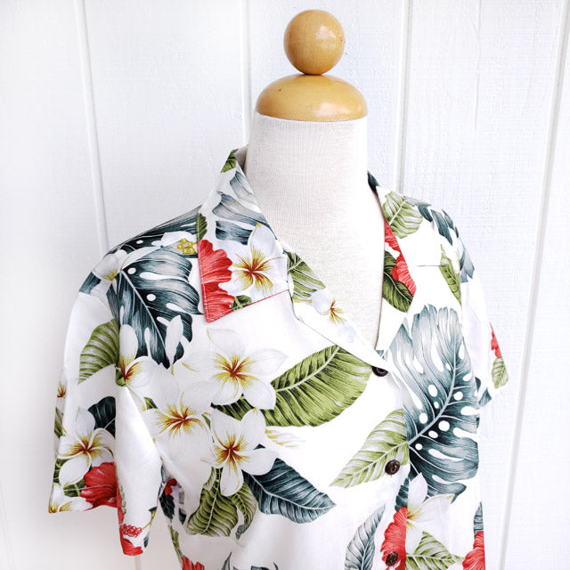 Hawaiian Ladies Aloha Shirt Fit [Hibiscus &amp; Plumeria]