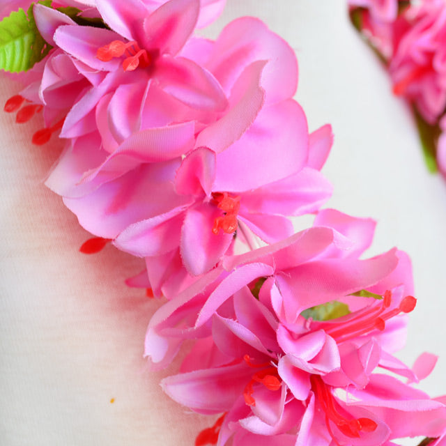 Hawaiian Hula Supplies Flower Lei [New Lily &amp; Fern]
